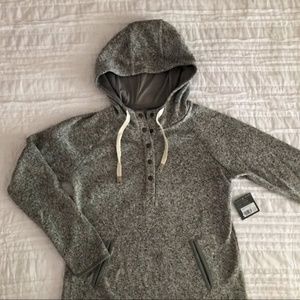 @sus20 NWT Eddie Bauer Sweatshirt